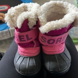 Sorel Girls Winter Boots - size 4 toddler